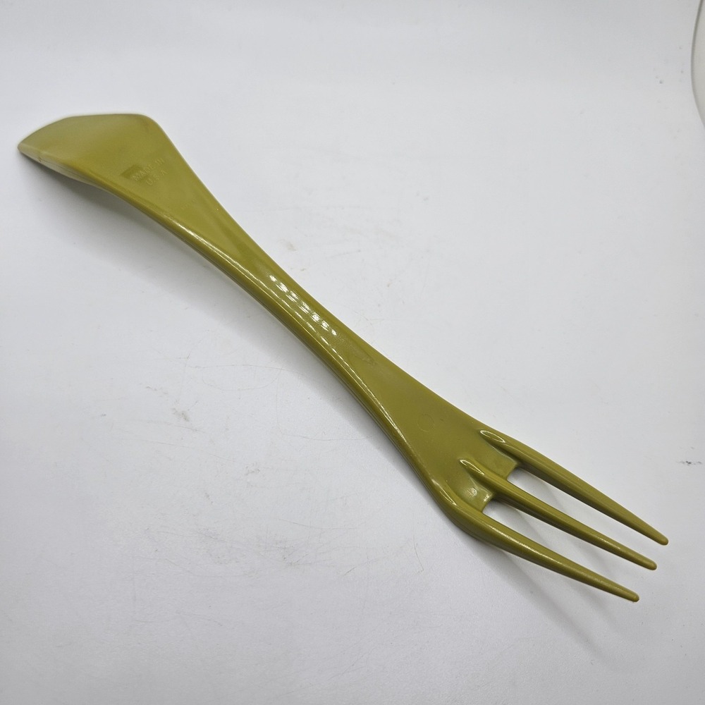 Vintage Tuppercraft Avocado Green Plastic Serving Fork Spatula Utensil USA Retro